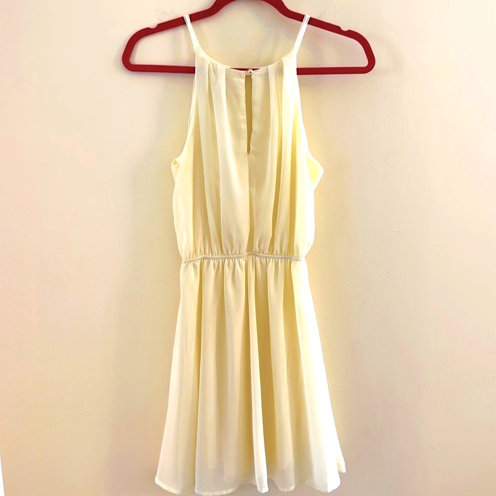 JJ Perfection Cream dress tee-strap flowing lightweight  Size S